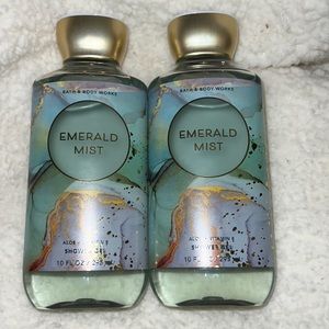 BBW 2 pc shower gel Emerald Mist